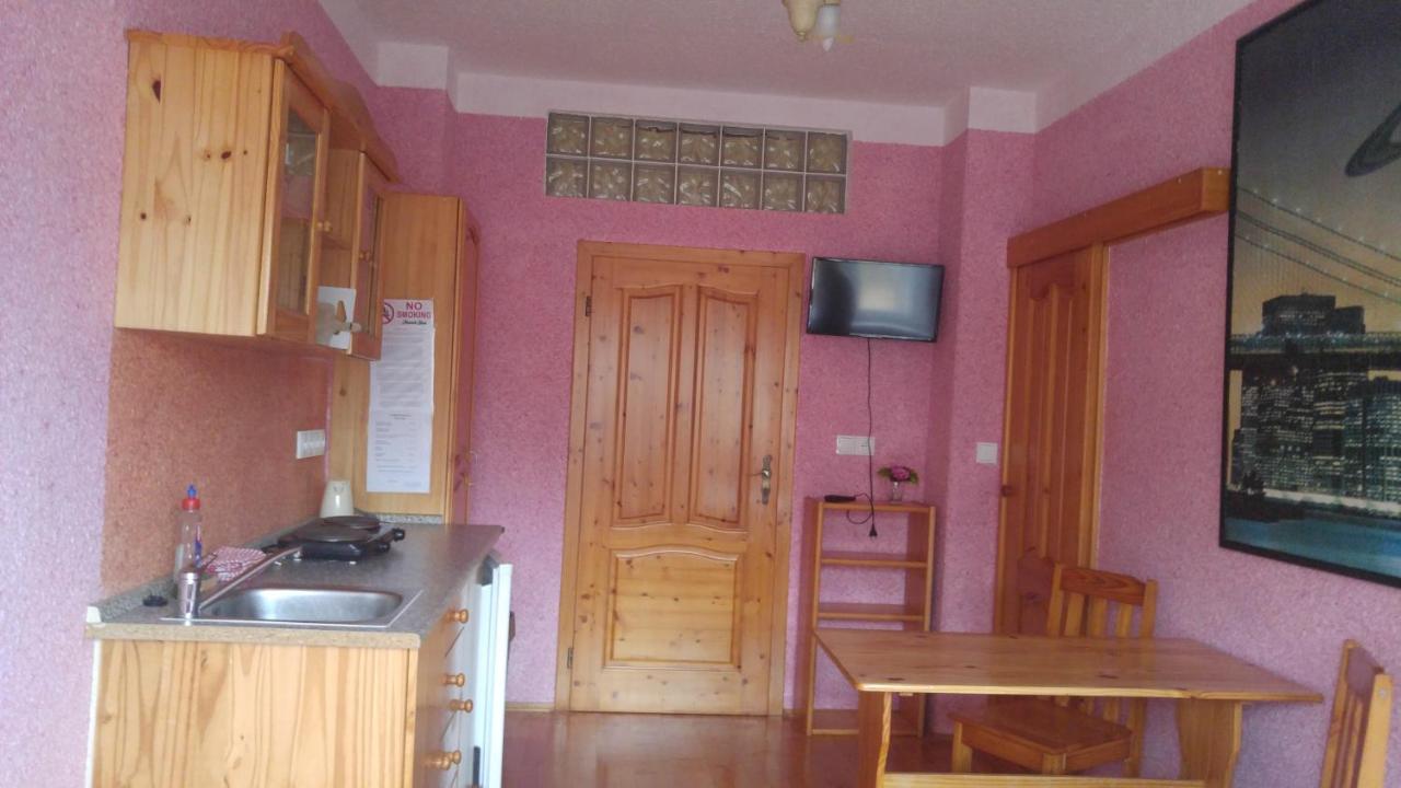 Penzion Apartmany Becov Bečov nad Teplou Εξωτερικό φωτογραφία