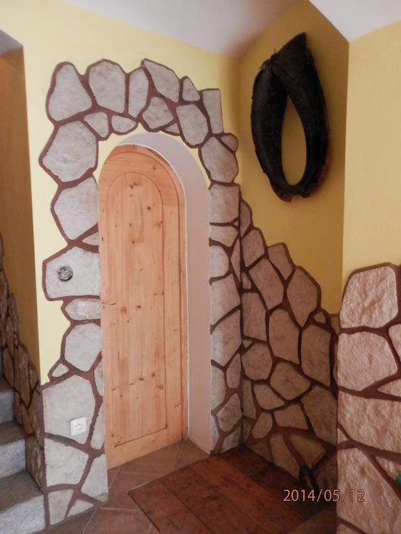 Penzion Apartmany Becov Bečov nad Teplou Εξωτερικό φωτογραφία